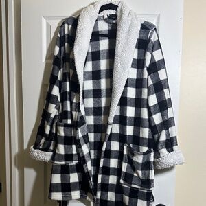 Mercer & Madison Plaid Sherpa-Lined Robe